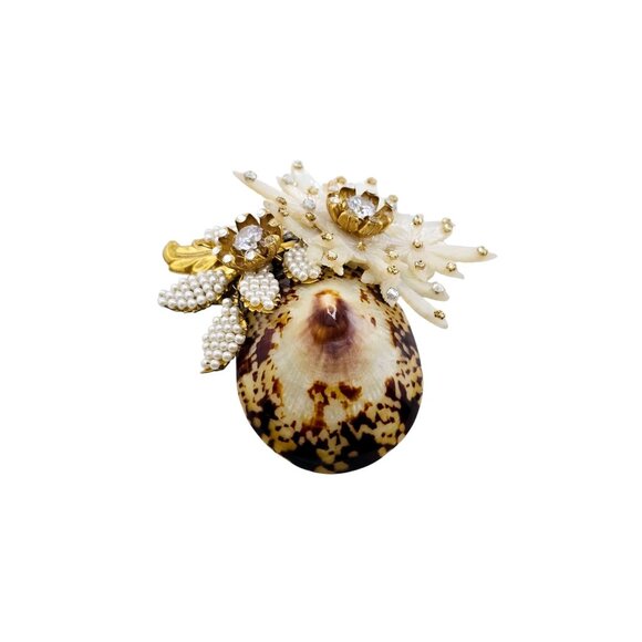 Fabulous VRBA Cowrie Shell Flowers Accented W/ Pearl & Rhinestone Huge Brooch - Picture 1 of 9